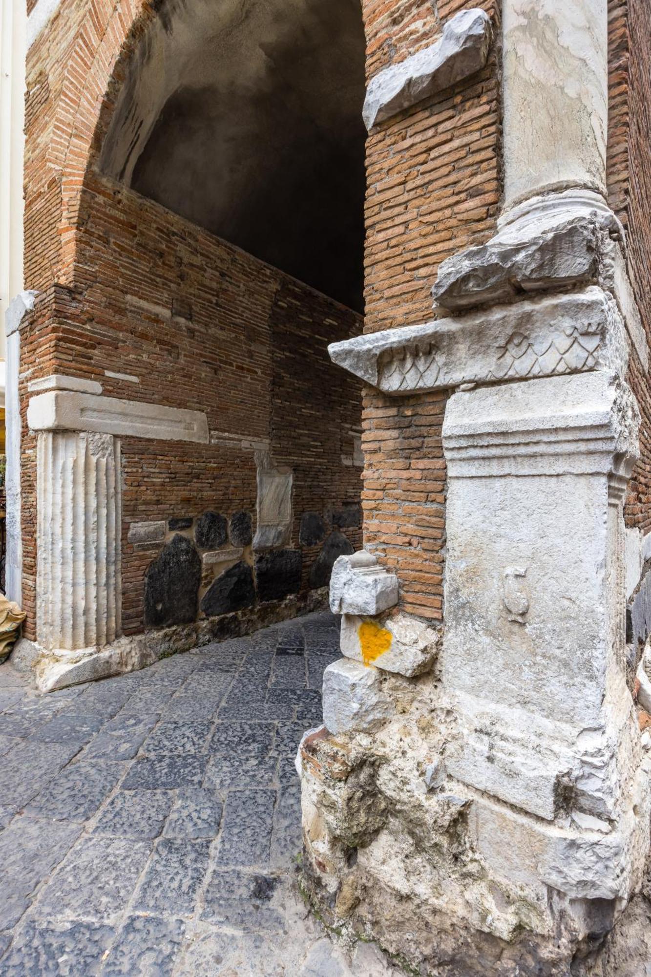 Piazza Miraglia - Apartment By Wonderful Italy Νάπολη Εξωτερικό φωτογραφία